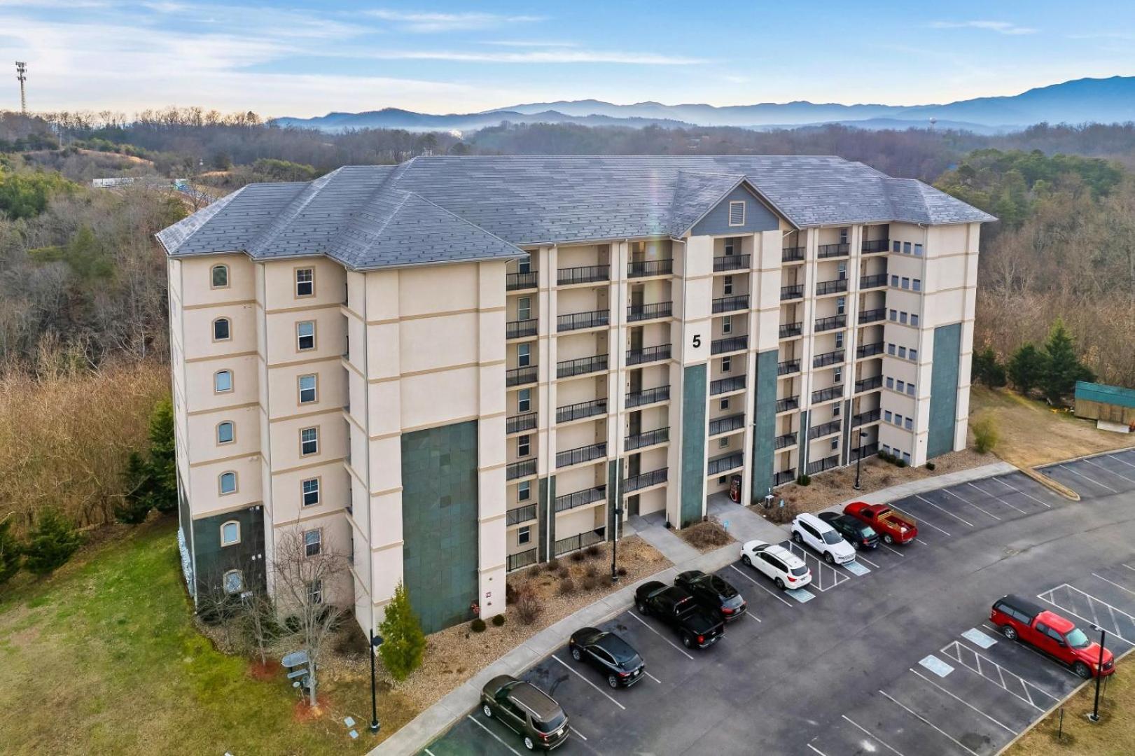 Luxury Condo, Sleeps 6, 3.2 Miles To Dollywood Pigeon Forge Exterior photo